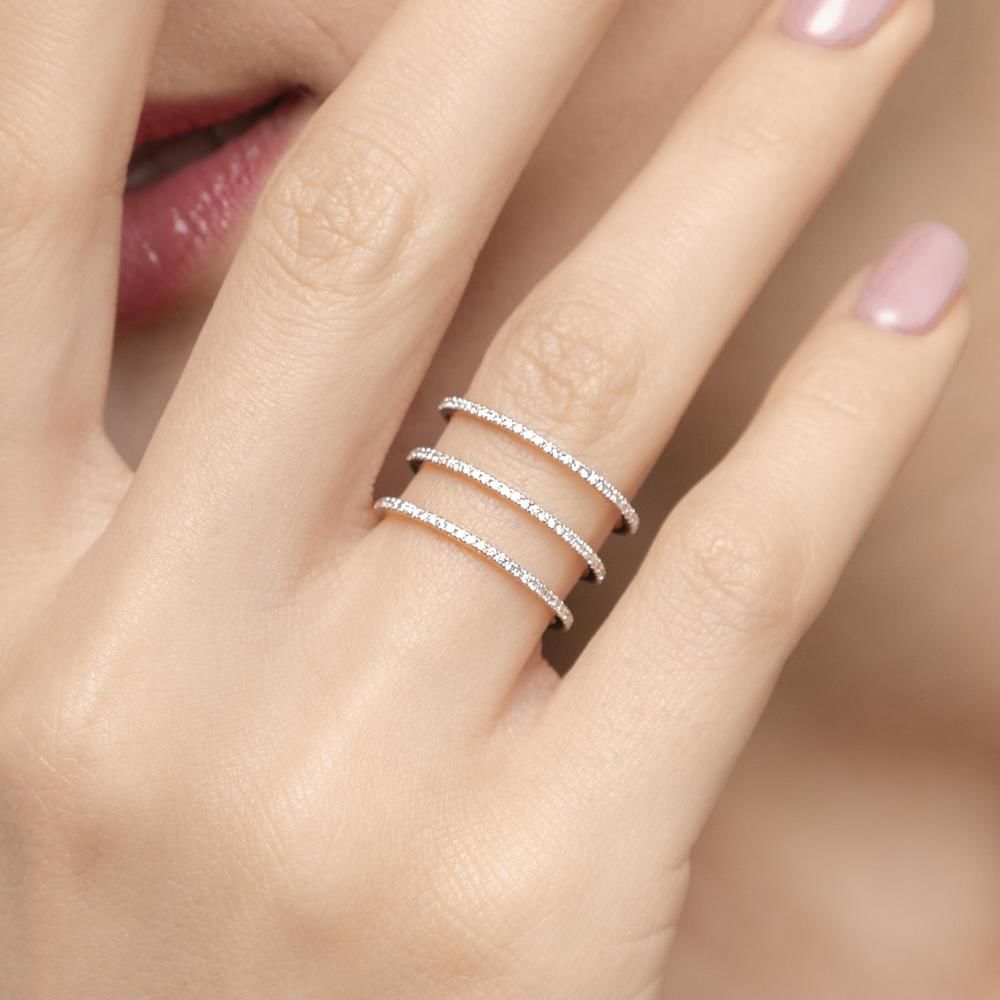 Ring Triple mit Diamanten, 18 Karat Gelbgold 