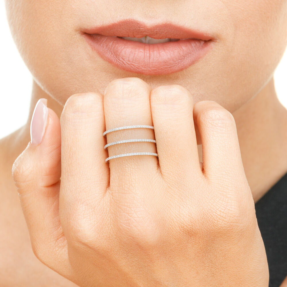 Ring Triple mit Diamanten, 18 Karat Wei�gold 