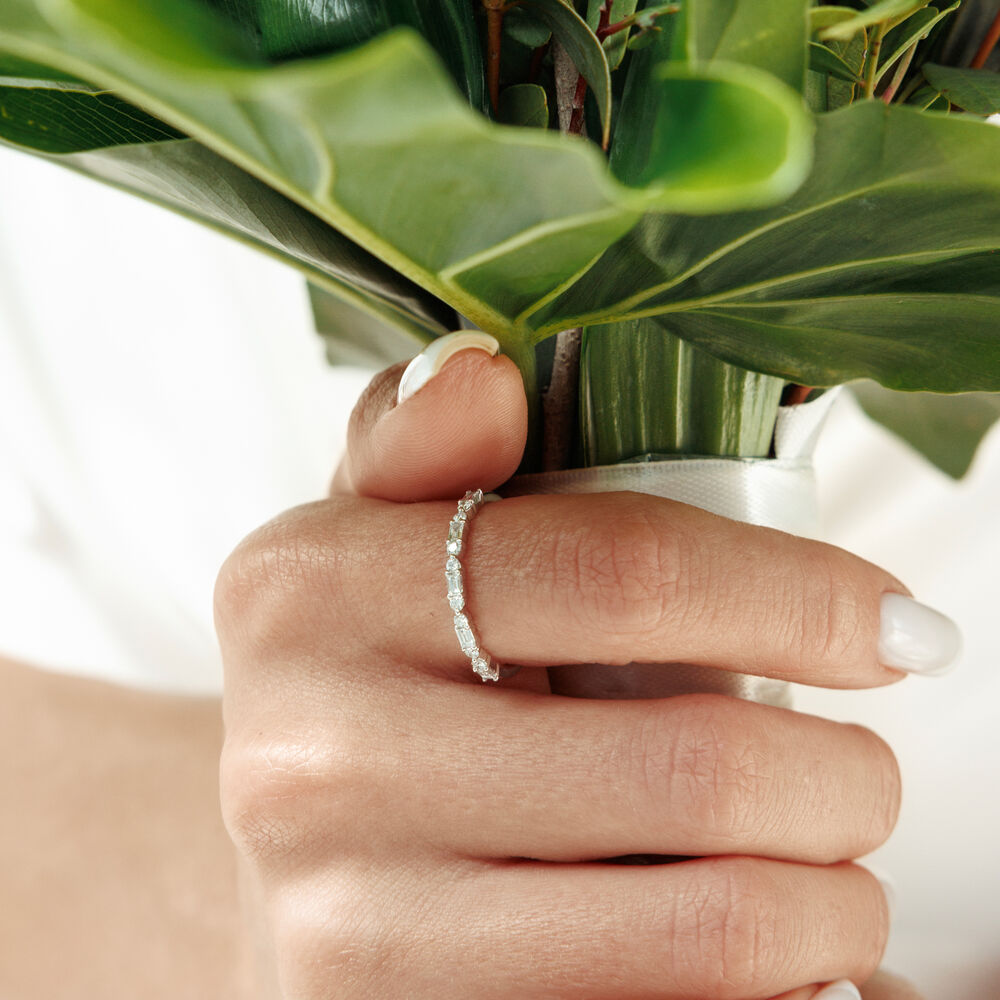 Ring mit Baguette Diamanten, 14 Karat Wei�gold 